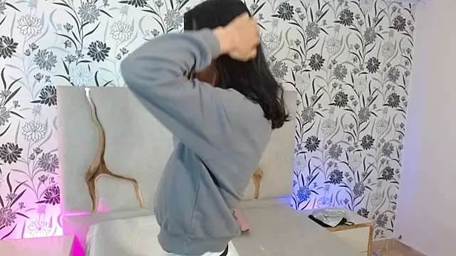 Joselyn tay online show from January 9, 11:57 am