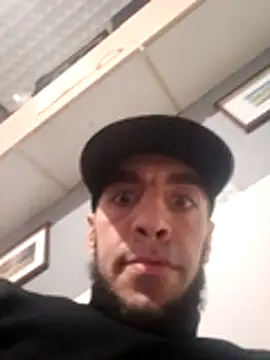 hotguy71000 online show from December 2, 4:46 pm