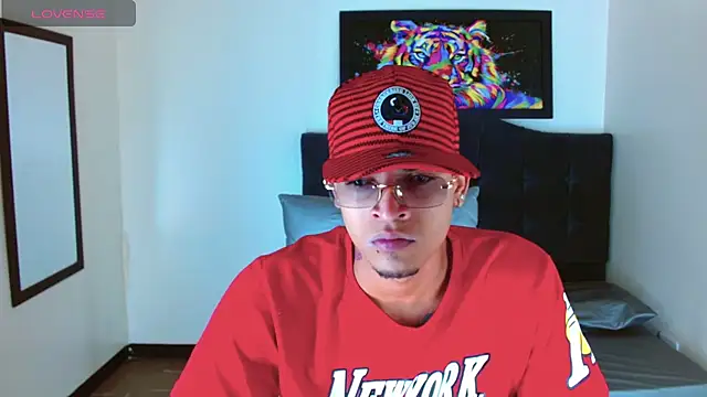 Isaacas  online show from November 20, 11:21 am