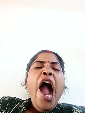 Snapshot of Pushpa_hotty chatting on February 5, 4:17 am Pushpa hotty online show from February 5, 4:17 am