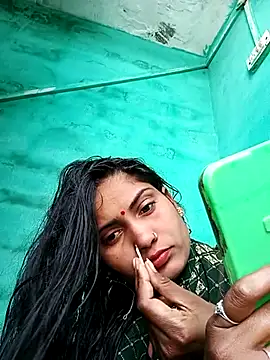 Snapshot of Pushpa_hotty chatting on April 1, 3:40 am Pushpa hotty online show from April 1, 3:40 am