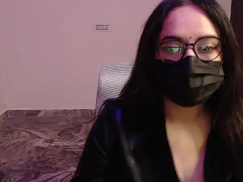 Snapshot of Misty_Babe chatting on November 15, 4:47 pm Misty Babe online show from November 15, 4:47 pm