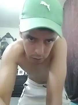 Snapshot of Junior_47 chatting on February 26, 4:00 am Junior 47 online show from February 26, 4:00 am