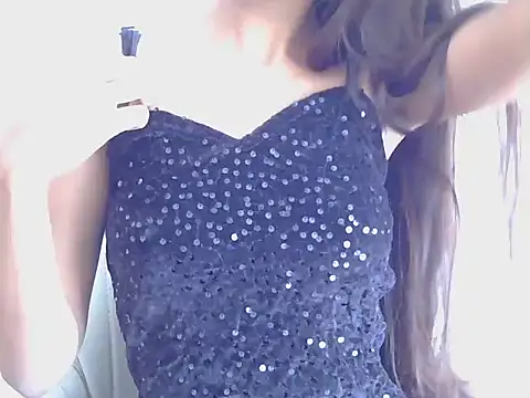 Snapshot of Aarruuuu chatting on November 28, 7:44 am Aarruuuu online show from November 28, 7:44 am