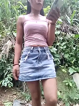 Snapshot of gugu0022 chatting on June 20, 11:35 am gugu0022 online show from June 20, 11:35 am