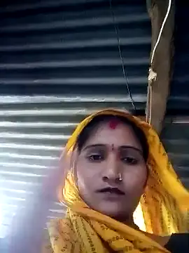 Snapshot of yanuw chatting on November 15, 9:39 am yanuw online show from November 15, 9:39 am