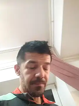 Snapshot of Dale_E chatting on December 15, 4:29 am Dale E online show from December 15, 4:29 am