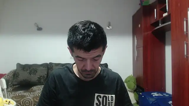 Snapshot of Dale_E chatting on January 26, 2:14 am Dale E online show from January 26, 2:14 am