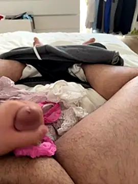 Snapshot of latina_w19 chatting on November 22, 12:26 pm latina w19 online show from November 22, 12:26 pm