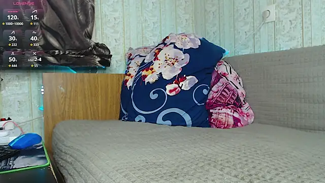 Snapshot of friendly__guy chatting on June 1, 10:22 pm friendly guy online show from June 1, 10:22 pm