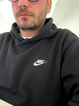 Snapshot of brrratan chatting on November 13, 11:09 am brrratan online show from November 13, 11:09 am