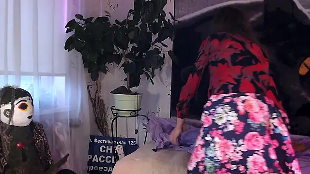 Personal Bulldozer online show from November 28, 7:33 am