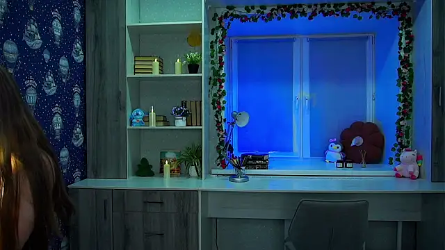 CleotildeBijan online show from November 17, 3:40 pm