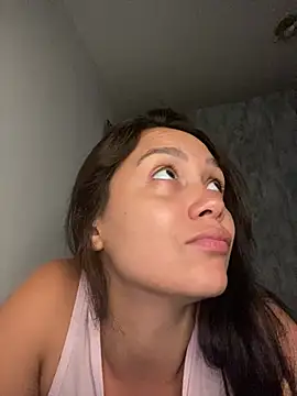 carolsapequinha online show from February 16, 11:01 pm