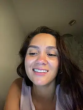 carolsapequinha online show from April 9, 11:21 pm