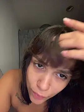 carolsapequinha online show from May 9, 9:20 pm