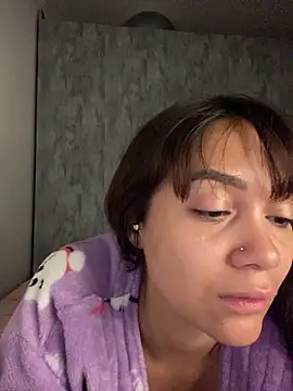 carolsapequinha online show from May 14, 10:33 am