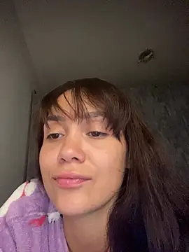carolsapequinha online show from May 22, 4:41 am