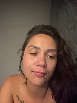 carolsapequinha online show from July 6, 2:19 am