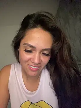 carolsapequinha online show from July 18, 3:44 am