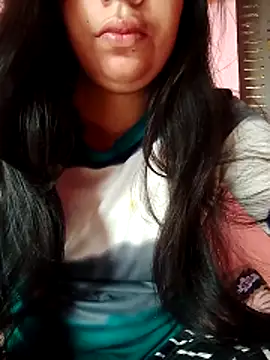 Snapshot of isha_sharma2002 chatting on November 15, 3:48 am isha sharma2002 online show from November 15, 3:48 am