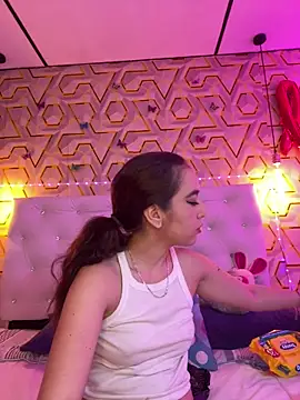 MelanyyJhonson15 online show from February 25, 2:54 am