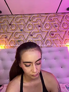 MelanyyJhonson15 online show from March 29, 2:33 am