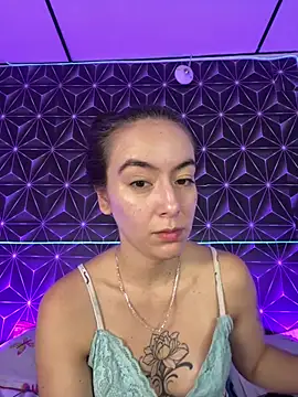 MelanyyJhonson15 online show from June 28, 7:20 pm