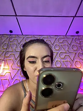 MelanyyJhonson15 online show from July 17, 8:24 pm