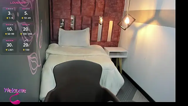 Mellany Bleak   online show from December 14, 11:48 am