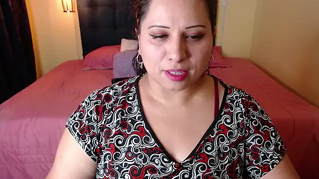 Catalinajane1 online show from May 26, 7:32 pm