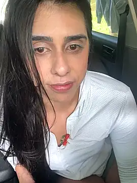 Snapshot of Monahliza chatting on November 28, 11:24 am Monahliza online show from November 28, 11:24 am