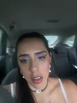 Snapshot of Monahliza chatting on February 15, 9:55 pm Monahliza online show from February 15, 9:55 pm