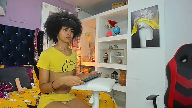 Zaira sofiaa online show from February 2, 2:10 am