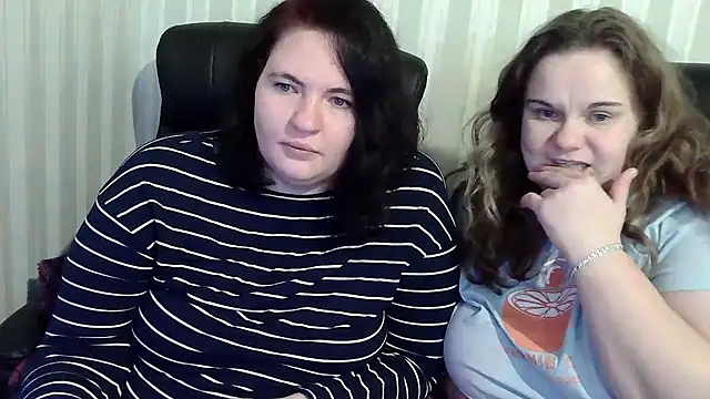 HollyXXEva online show from November 25, 12:38 pm