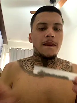 Ryanzl017 online show from November 15, 10:23 am