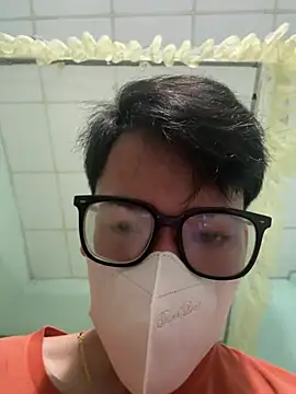 Snapshot of MEFUN- chatting on February 23, 4:32 am MEFUN- online show from February 23, 4:32 am