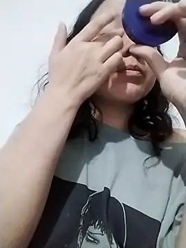 chibi love online show from December 19, 5:47 am