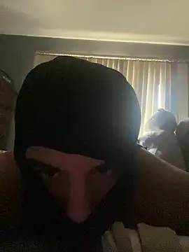 Snapshot of mouse- chatting on March 3, 5:52 pm mouse- online show from March 3, 5:52 pm