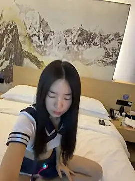 Snapshot of TinyBabe chatting on February 20, 12:49 pm TinyBabe online show from February 20, 12:49 pm