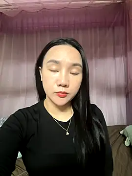 dusi-cute online show from November 19, 12:05 pm