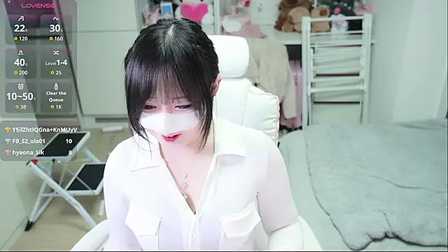 kimhyeona2005 online show from March 25, 12:11 pm