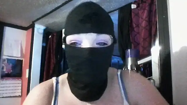 Snapshot of 1anOnlyHoTTLuLu chatting on November 28, 5:54 am 1anOnlyHoTTLuLu online show from November 28, 5:54 am