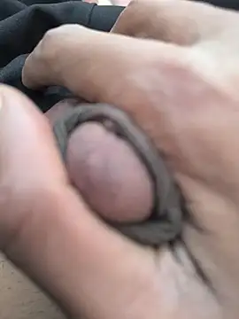 Ritik143jhil online show from December 1, 11:26 am