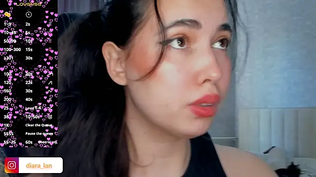 Diara 1an online show from April 12, 8:30 am