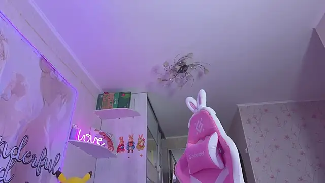 CheekySashaCharm online show from April 4, 5:54 pm