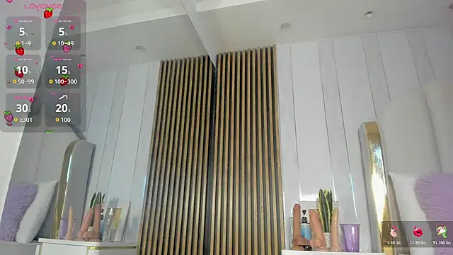 Snapshot of roxyflame_ chatting on July 21, 11:34 am roxyflame online show from July 21, 11:34 am