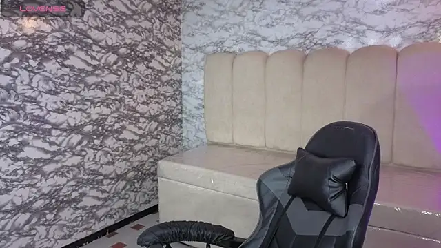 Evy Luxx v online show from February 4, 3:45 am