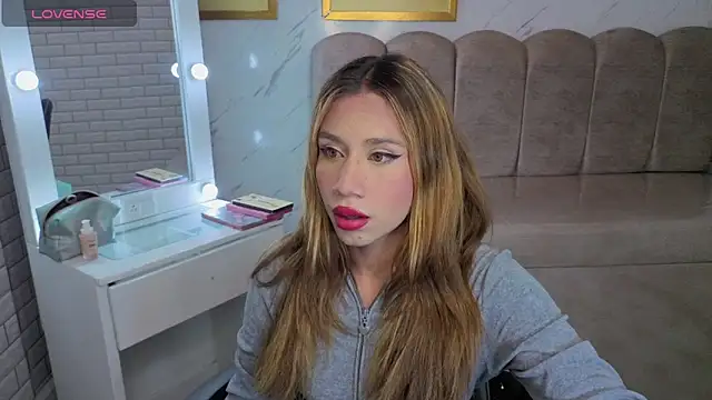 Evy Luxx v online show from February 25, 3:27 am