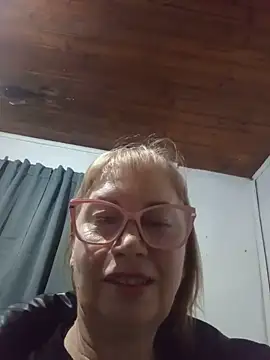 Snapshot of SexyMilf1211 chatting on July 6, 11:29 am SexyMilf1211 online show from July 6, 11:29 am